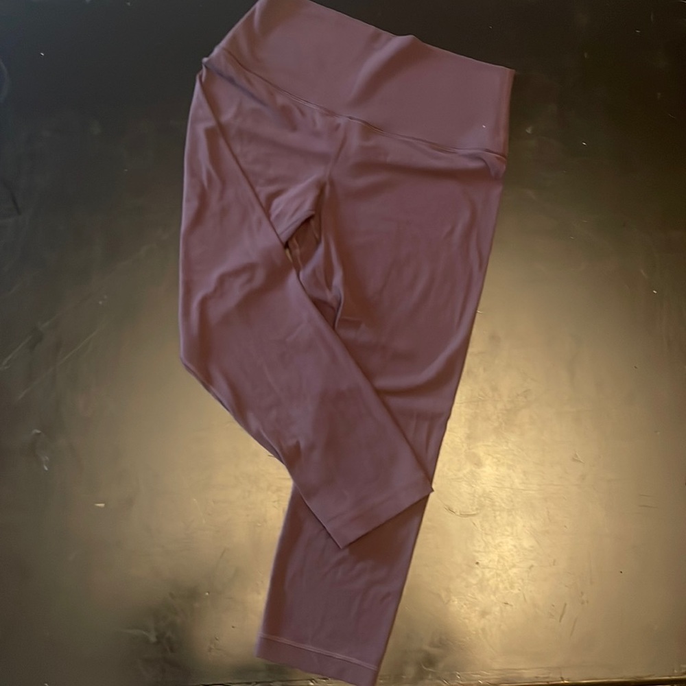 Wunder Under crop high rise (size 8) Bordeaux Burgundy.